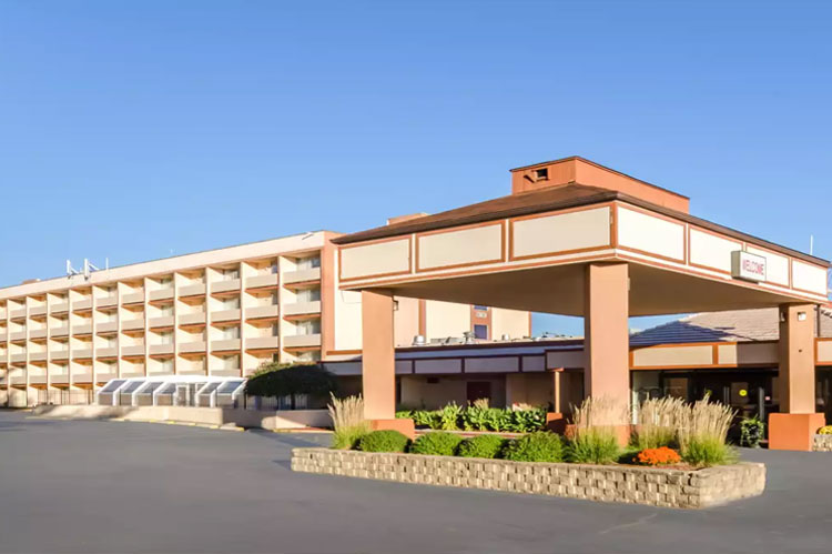 Day Hotel Exterior